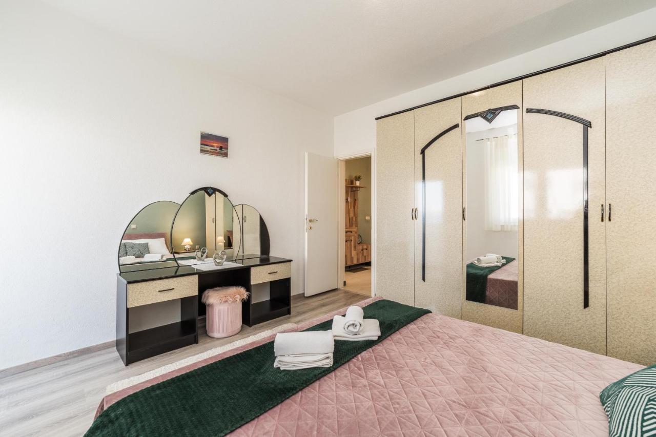 Apartments Matilda Sukošan المظهر الخارجي الصورة