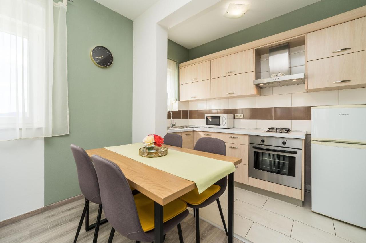 Apartments Matilda Sukošan المظهر الخارجي الصورة