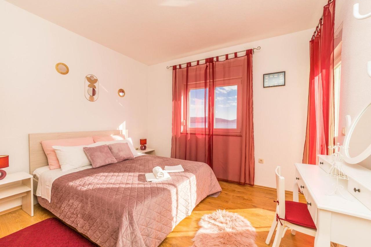 Apartments Matilda Sukošan المظهر الخارجي الصورة