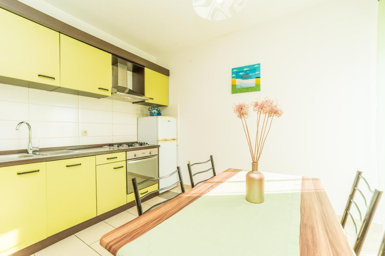 Apartments Matilda Sukošan المظهر الخارجي الصورة
